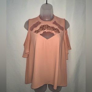 Size M top, flowy peachy/pink color with open shoulders